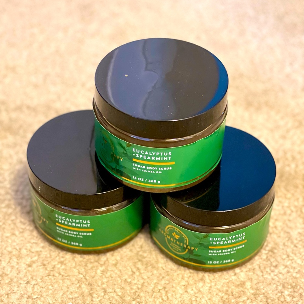 BATH AND BODY WORKS aromatherapy sugar body scrub x3